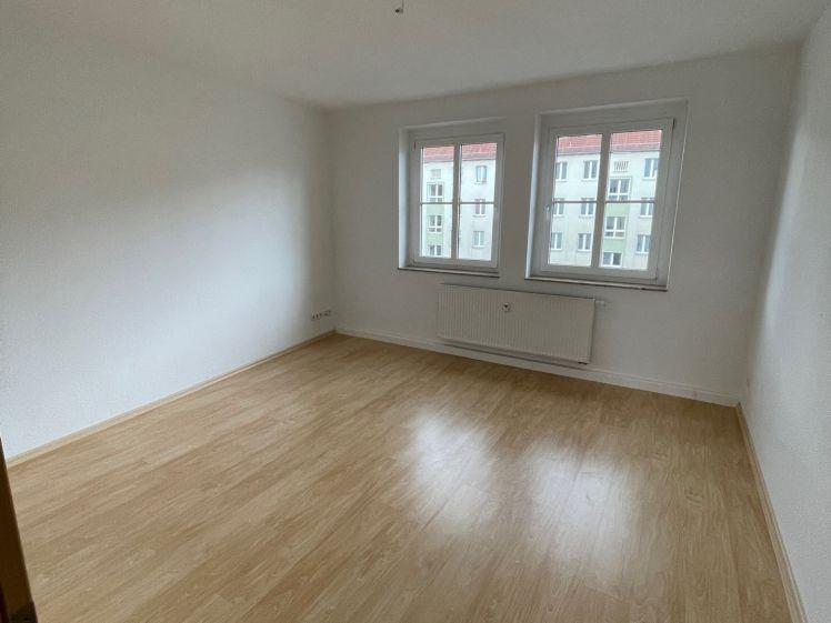 WG-gerecht im 2.OG - Schlafen zum Innenhof - Balkon an der Küche ! - Foto 1
