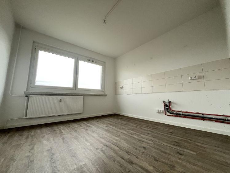 2 Kaltmieten geschenkt!* Helle 2-Raum-Wohnung mit großer Küche - Photo 1
