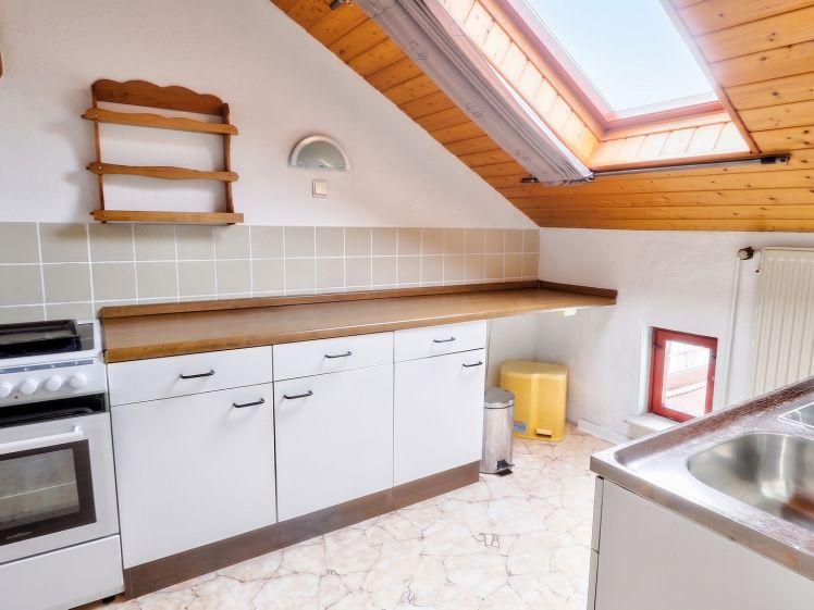 Dachgeschoss-Wohnung mit EBK im Herzen von Mühlhausen - Photo 1
