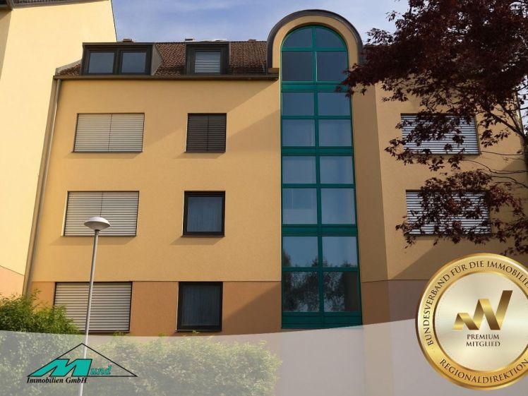 sofort beziehbare 2 Zimmer Wohnung neu renoviert inkl. Aufzug Balkon und Garage - Foto 1