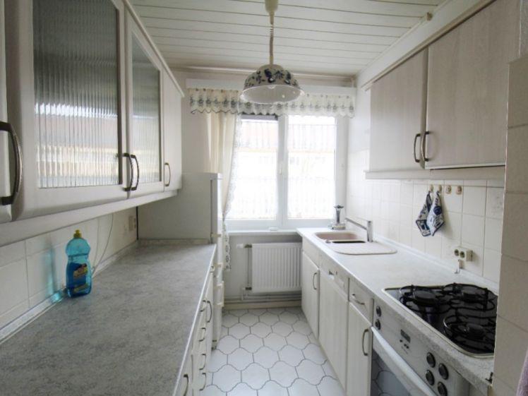 *** 3 Zimmer + Balkon + Einbauküche ---neu renoviert *** - Photo 1