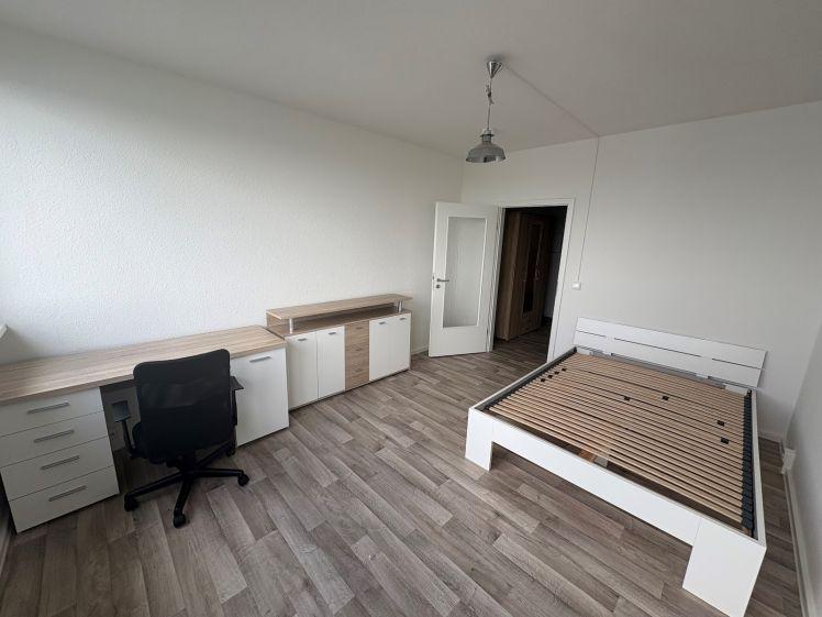 Möblierte & sanierte 1- Zimmer Wohnung im Erdgeschoss - 0107 - Woldegker Straße 30 - Photo 1