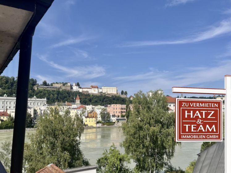 Moderne 2-Zimmer-Wohnung mit großzügiger Dachterrasse und tollem Blick auf den Passauer Dom und die Veste Oberhaus! - Photo 1