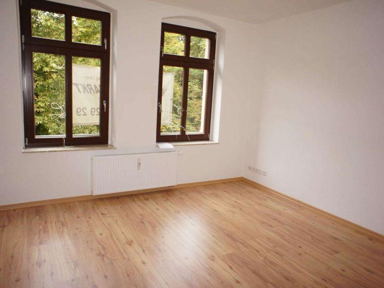 Frei ab 1.12.26 - Sonnigem Balkon !!! Laminat !!! im 1. OG !!! - Photo 1
