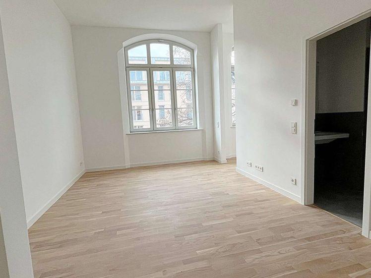 *** Moderne 2-Raum-Wohnung im sanierten Gymnasiumgebäude *** - Foto 1
