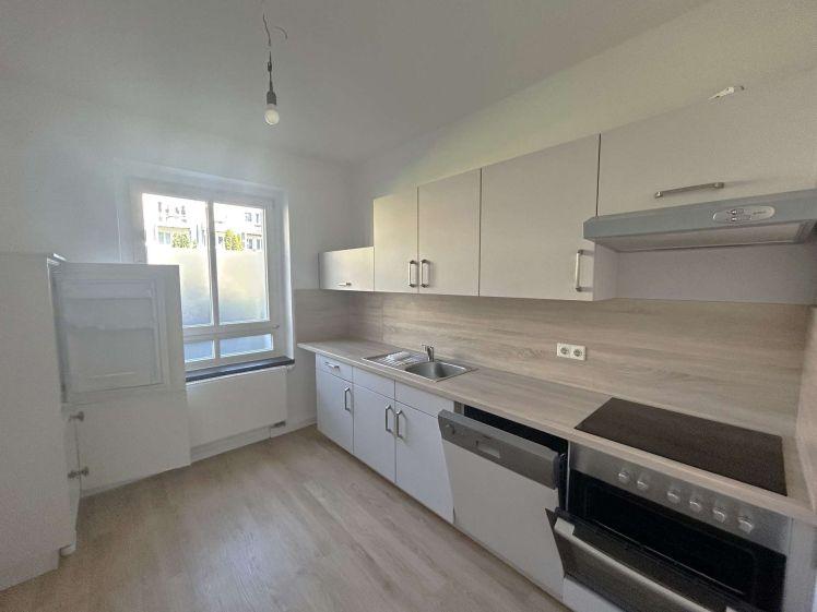 ***Ruhige 2-Zimmer-Wohnung mit EBK im Lutherviertel – Wohnen im Grünen mit entspannter Atmosphäre*** - Foto 1