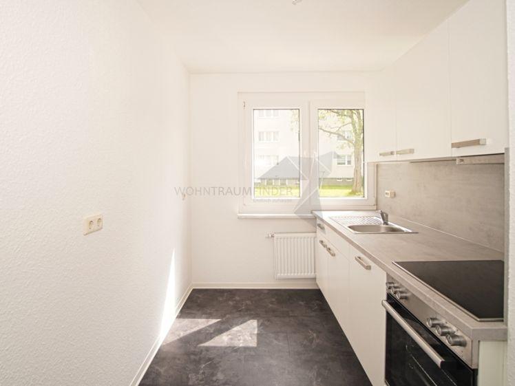 Helle 2 Raum-Wohnung mit tollem Tageslichtbad und Einbauküche im grüner Lage - Photo 1