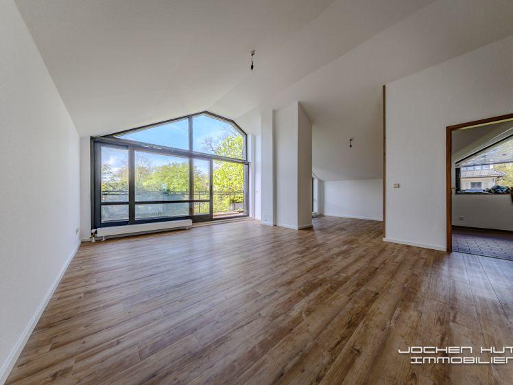 Toelleturm - Herzstück: Frisch modernisierte 3 Zi.-DG - WHG mit 1-2 TG-Stellplatz bei Bedarf - Foto 1