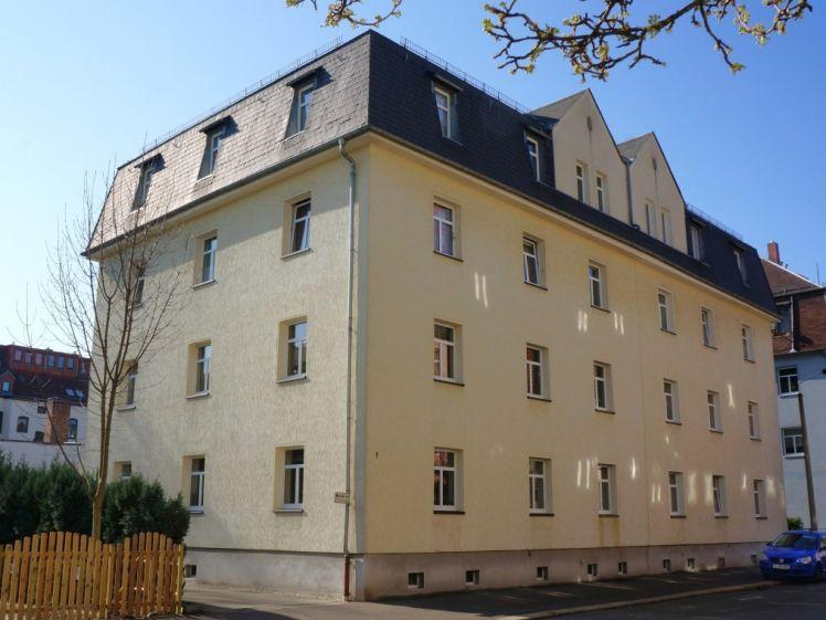 sofort verfügbar: frisch renovierte 3-Raum-Wohnung mit Balkon - Foto 1