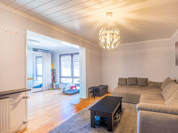 4-Zimmer Maisonettewohnung, ca. 85 qm, zentral in Zellingen zu vermieten - Photo 1