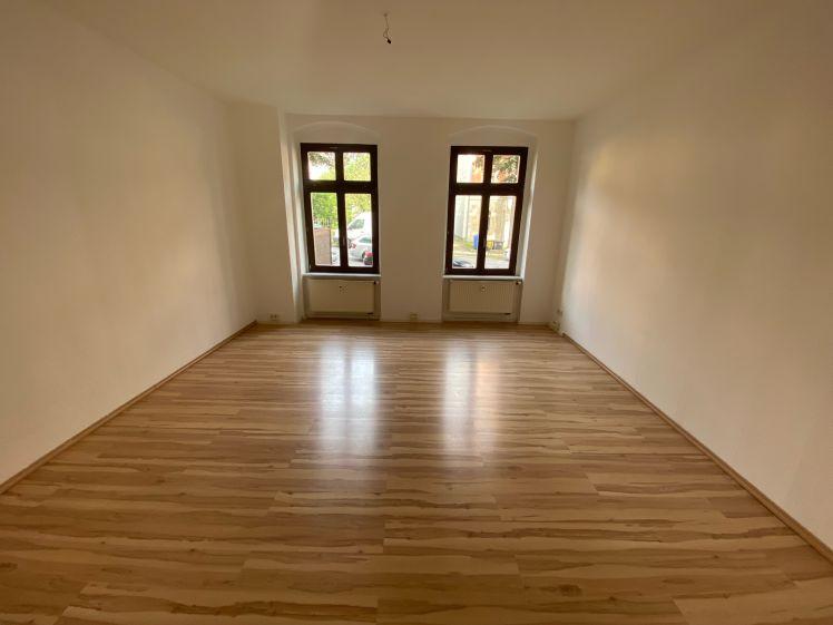 EBK mögl. !!! zwei 25m² große Zimmer / 1. Monat kaltmietfrei ! - Photo 1