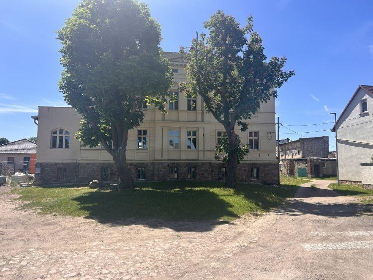 Top-sanierte, traumhafte 2-R-Wohnung in einem ehem.Gutshaus in Kleinkugel - Photo 1