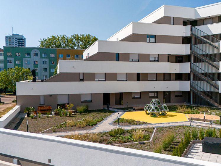 Exklusive Terrassen-Wohnung I Gäste WC I offener Wohnbereich | separate Küche | Aufzug I TG - Photo 1