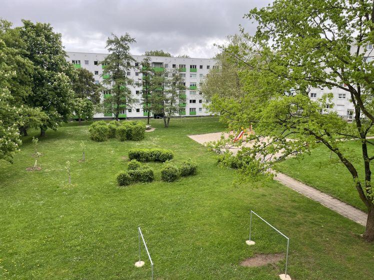 Frisch sanierte Wohnung mit Balkon und Spielplatz – Ideal für kleine Familien - Foto 1