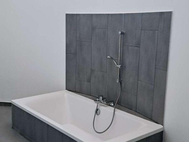 ***ERSTBEZUG~TOLLER GRUNDRISS~3 RÄUME~BALKON~STELLPLATZ*** - Photo 1