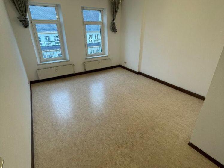 Teilmöblierte preiswerte 2-R.-DG-Whg. im Seehaus - Photo 1