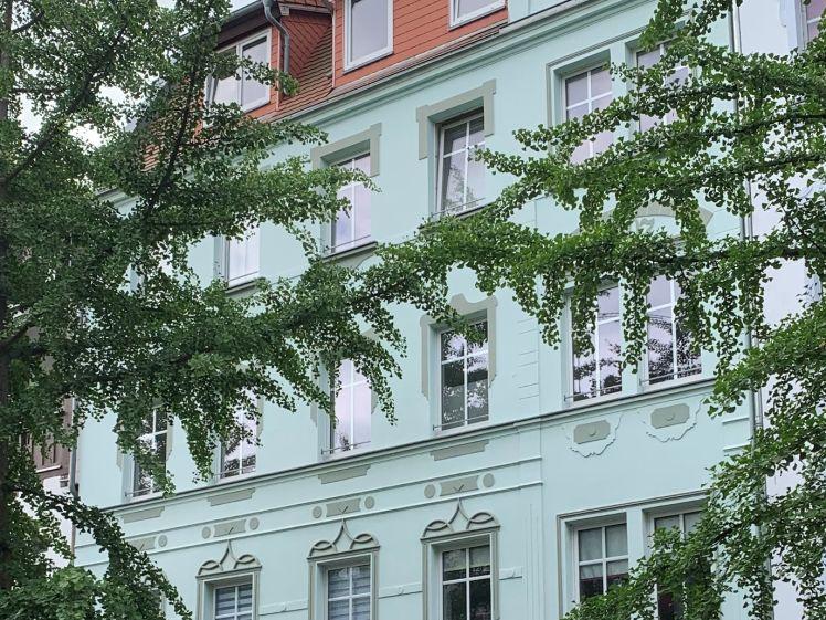 Helle 3-Zimmer-Dachgeschosswohnung in ruhiger Innenstadtlage zu vermieten! - Foto 1