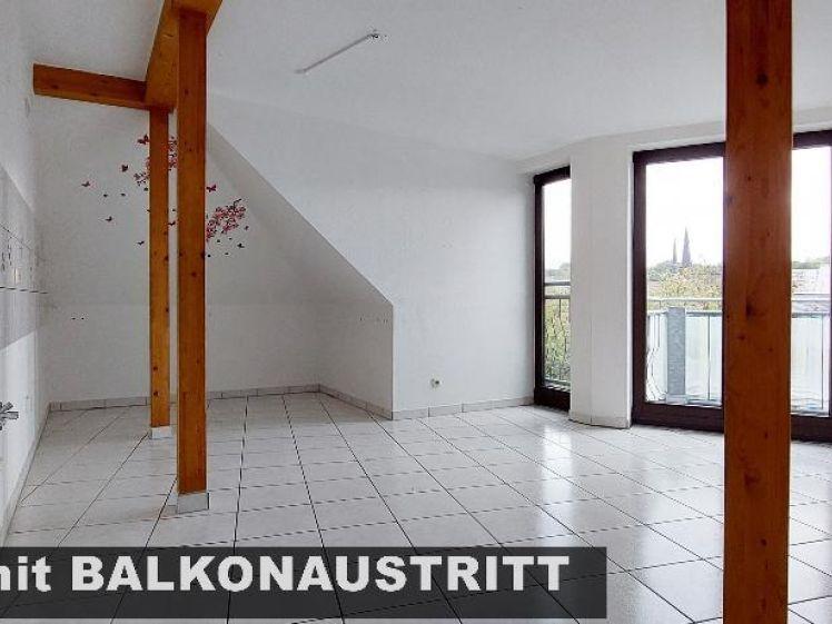 4 Zimmer im Zentrum mit Balkon und Gäste Wc - Foto 1