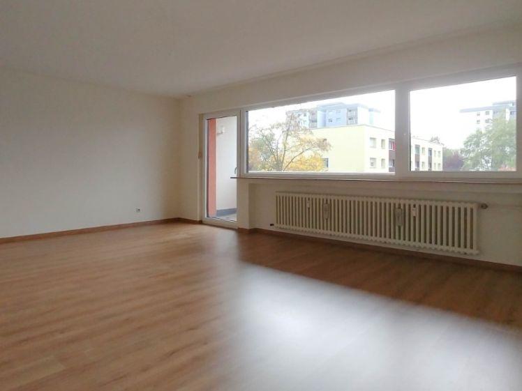 Moderne 2-Zimmer-Wohnung mit zwei Balkonen und Aufzug in Trier-Tarforst - Photo 1