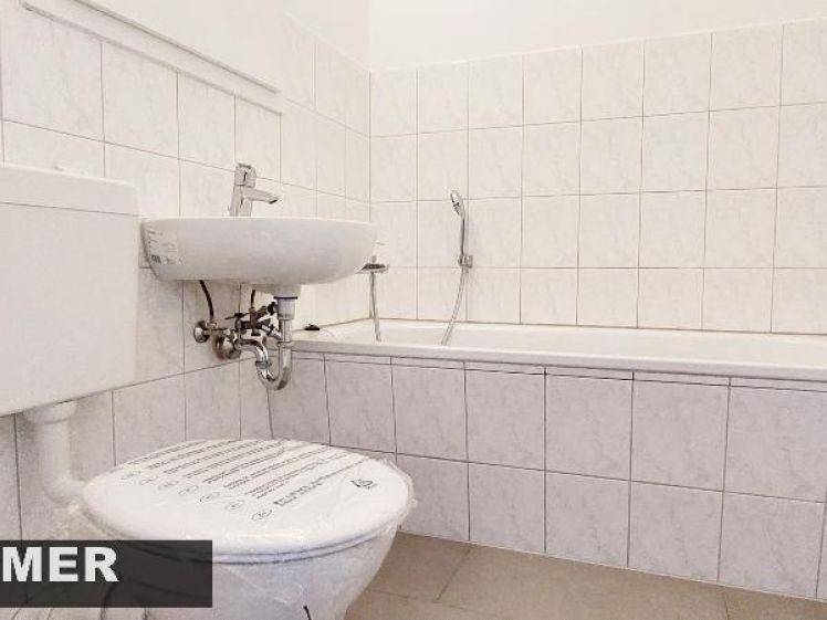 4 Zimmer, Balkon frisch saniert - Foto 1