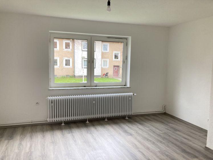 Zentral gelegen: Helle 3-Zimmerwohnung im Erdgeschoss (Musterbilder) - Photo 1