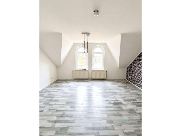 2-Raum-Dachgeschosswohnung in guter Lage von Forst (Lausitz)! - Photo 1
