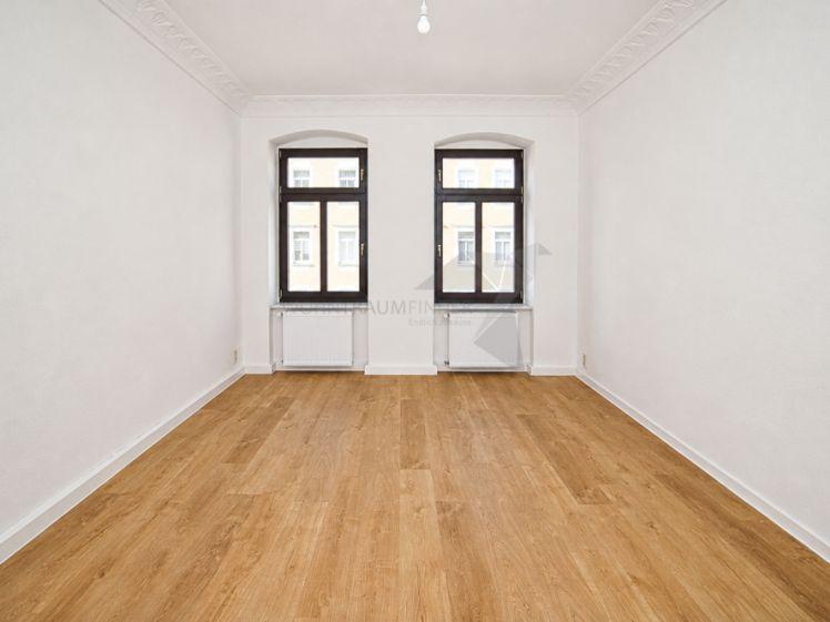 Helle 3 Raum Wohnung mit Stuckdecke und Balkon !! WG geeignet !! - Foto 1