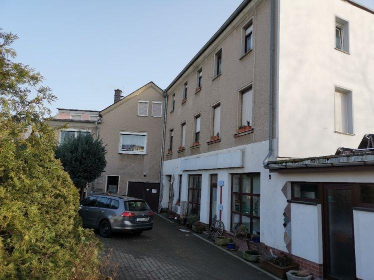 Sehr schöne 2-Raum-DG-Wohnung in zentraler Lage von Glauchau - Photo 1