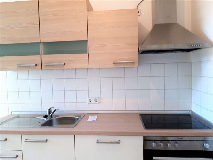 *** Wunderschöne 2-Raum Wohnung mit EBK und Balkon sucht Dich!*** - Photo 1