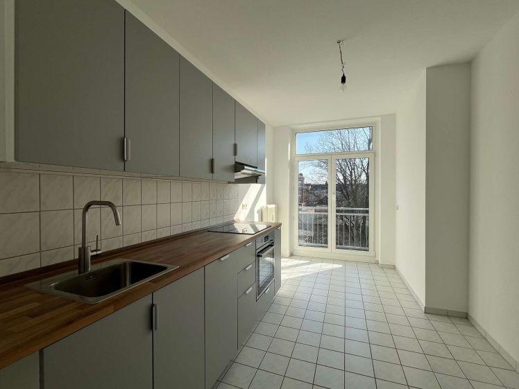 ***Moderne 2-Zimmer-Wohnung mit hochwertiger Einbauküche und Balkon in Schlosschemnitz*** - Photo 1