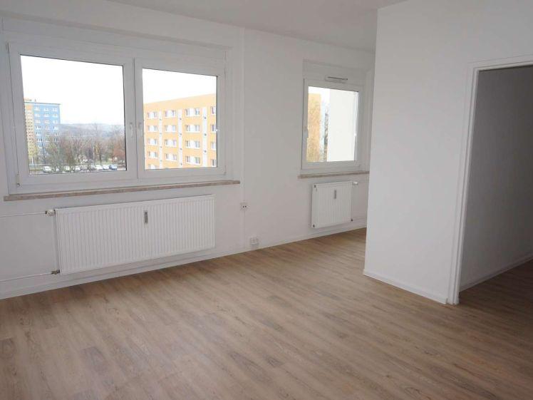 EBK ! .. ins 9. OG mit Lift ! Badewanne - Schlafnische - u.v.m. ! - Photo 1