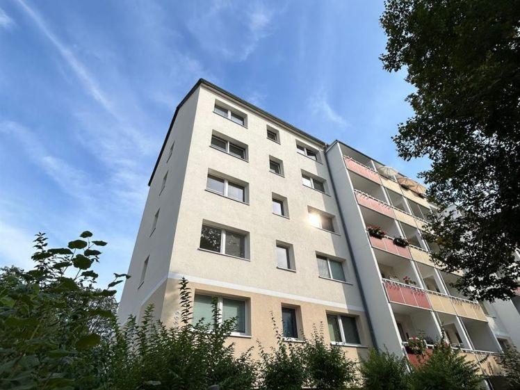 Helle 3-Zi. mit Wanne & Laminat in ruhiger Lage! - Foto 1