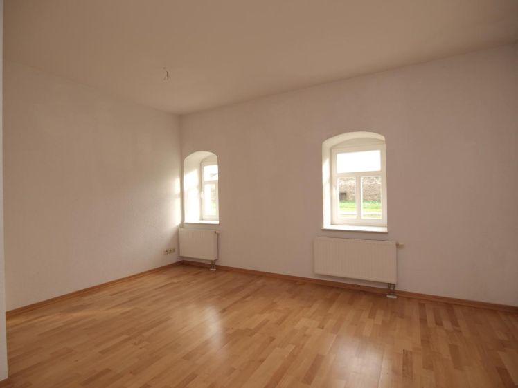 +IM GRÜNEN AM SCHLOSSPARK WOHNEN+TOP SANIERT+PARKETT+TAGESLICHTBAD MIT WANNE+ - Photo 1