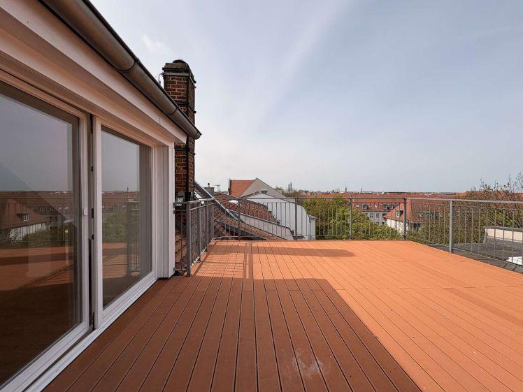 Riesen Dachterrasse mit Blick über die Stadt! 125m² Maisonettewohnung in Stötteritz! - Photo 1