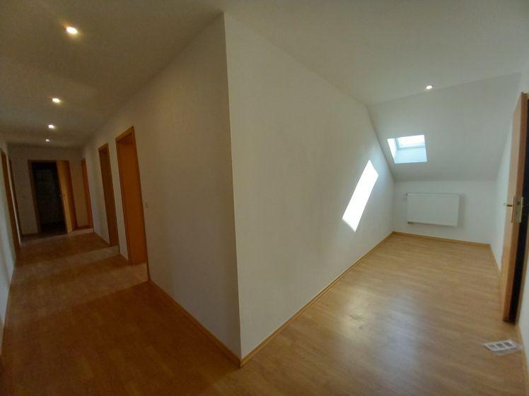 großzügige, frisch sanierte 5-Zimmer Wohnung am Markt, Werdau - Foto 1