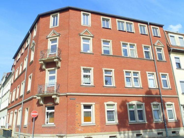 Ab sofort zu haben: Schöne 2-Zimmer-Wohnung mit Laminatboden, offener Küche & Bad mit Dusche - Photo 1
