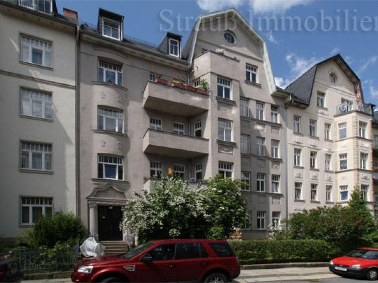 Tolle DG-Wohnung mit Balkon... - Photo 1