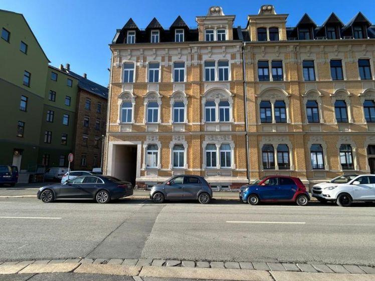 Erstbezug nach Renovierung! 4 Zimmer Wohnung mit 2 Balkonen - Viel Platz für die Familie - Photo 1
