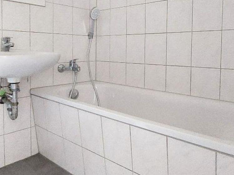 offen geschnittene 4 Zimmer, Balkon, frisch saniert, Aufzug - Foto 1