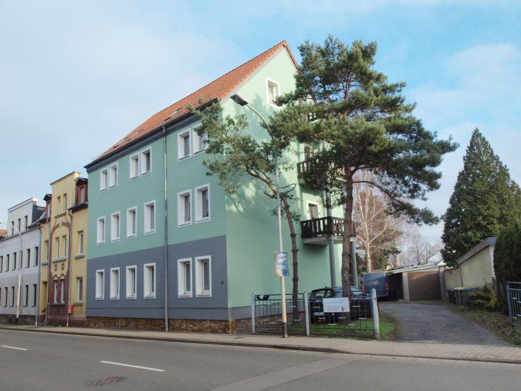 Perfekt für Familien! Erstbezug nach Renovierung! Großzügige 3-Zimmer-DG-Wohnung mit zwei Balkonen + Stellplatz inclusive - Foto 1
