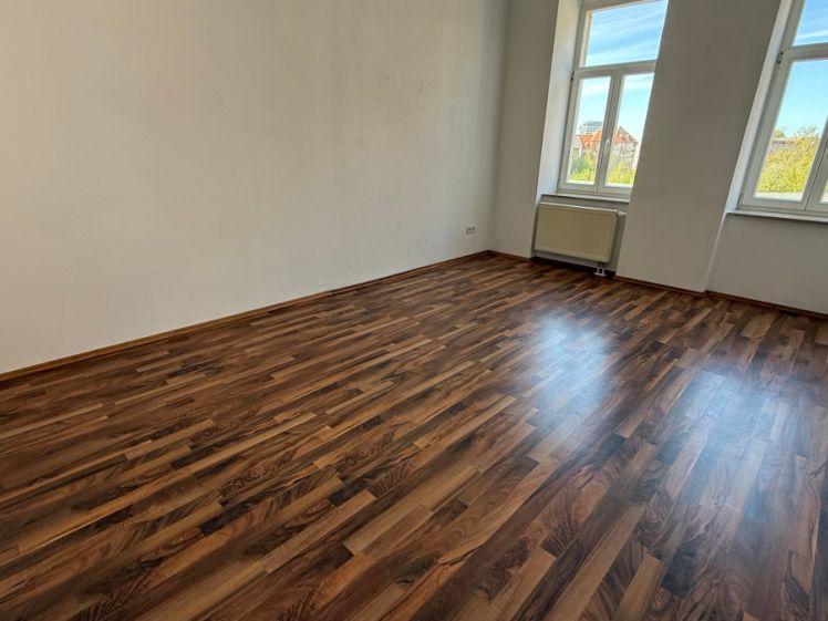 WG-gerechts im 2. OG *moderne Bodenbeläge - Eckbadewanne - Balkon - City-Nah - Photo 1