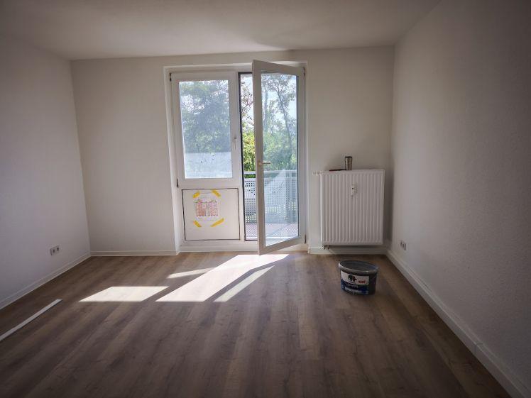 Genießen Sie die Aussicht- im neu sanierten Wohnblock! - Photo 1