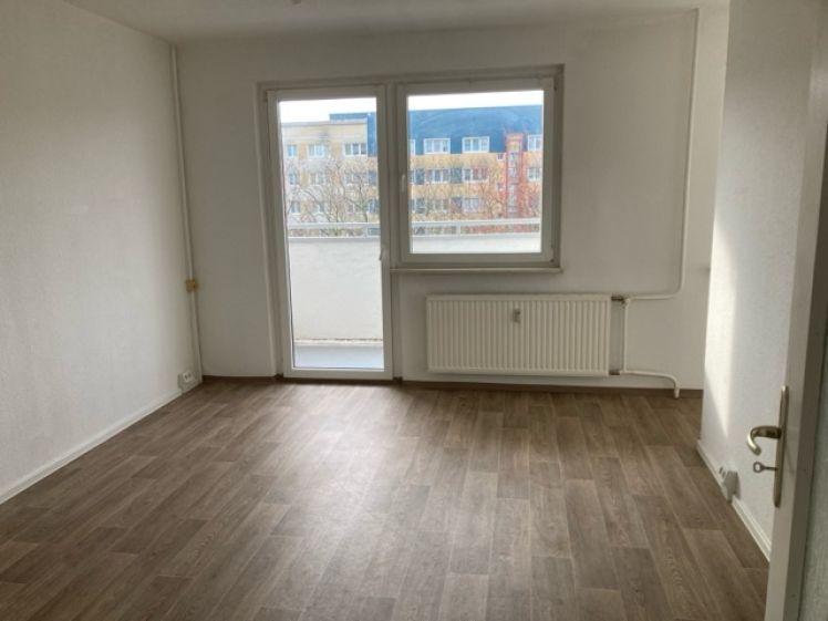 Singlewohnung mit großem Balkon und Aufzug - Foto 1