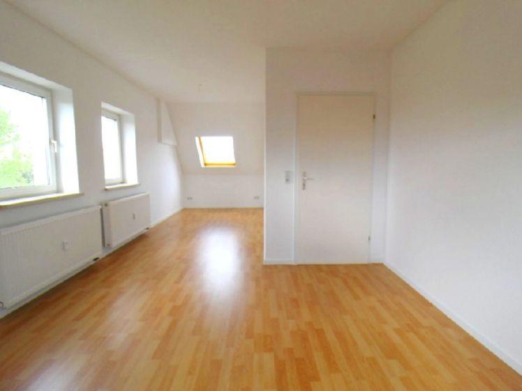 Renovierte Zweizimmer-Wohnung im Grünen - Foto 1