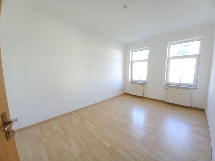 gemütliche 2-Zimmer Wohnung im 1. OG in Neukirchen, inkl. Gartennutzung - Photo 1