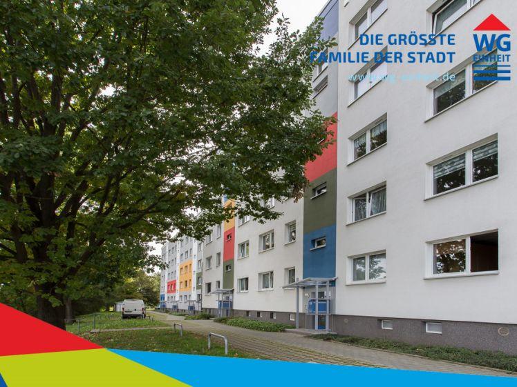 2 Zimmer, großer sonniger Balkon und Tageslichtküche - Photo 1