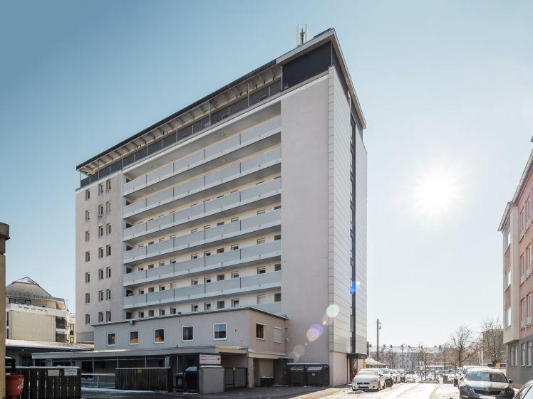 Moderne 2,5-Zimmer-Wohnung mit EBK und tollem Ausblick am Oberhauser Bahnhof - Foto 1