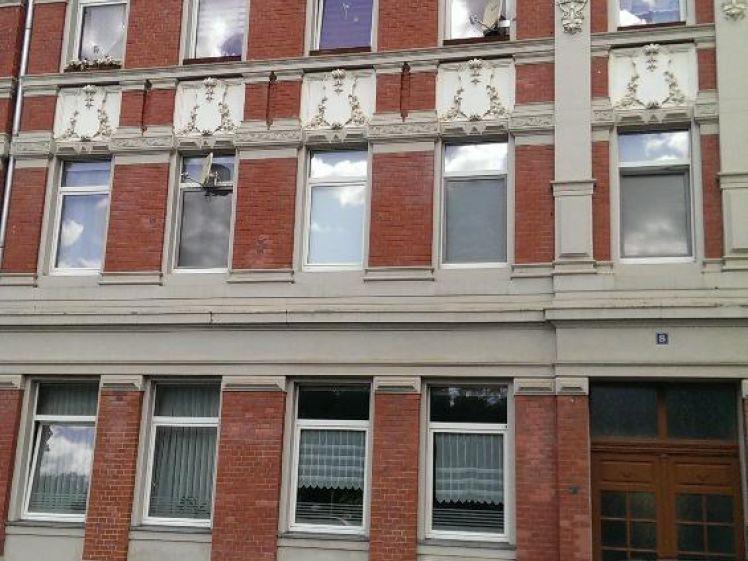 Ganz frisch eingetroffen - 4-Zimmer-DG-Whg - Bad mit Fenster, Wanne und Dusche- Ausst. n.Vereinb. - Foto 1