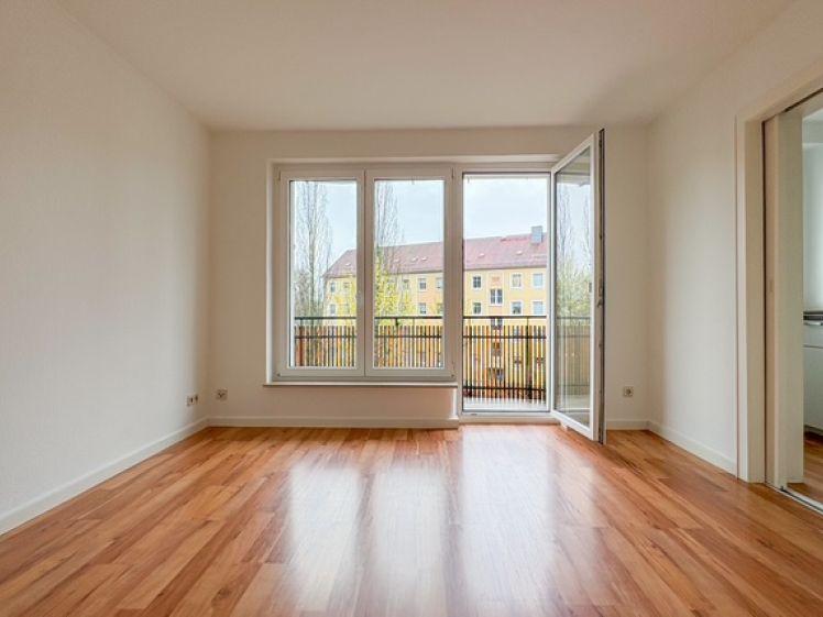 Perfekter Start ins eigene Zuhause – Balkon & Einbauküche inklusive! - Foto 1