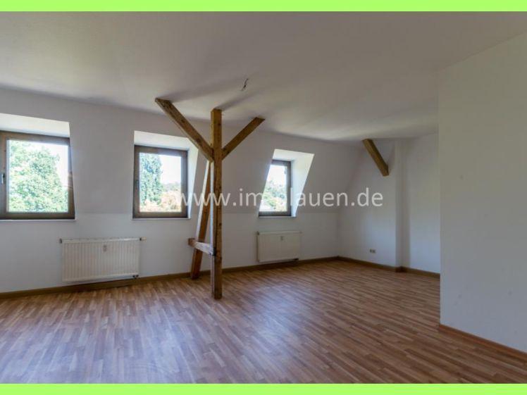Plauen-Neundorf: 2-Zimmer-Dachgeschosswohnung mit 80 m² & Stellplatz - Photo 1